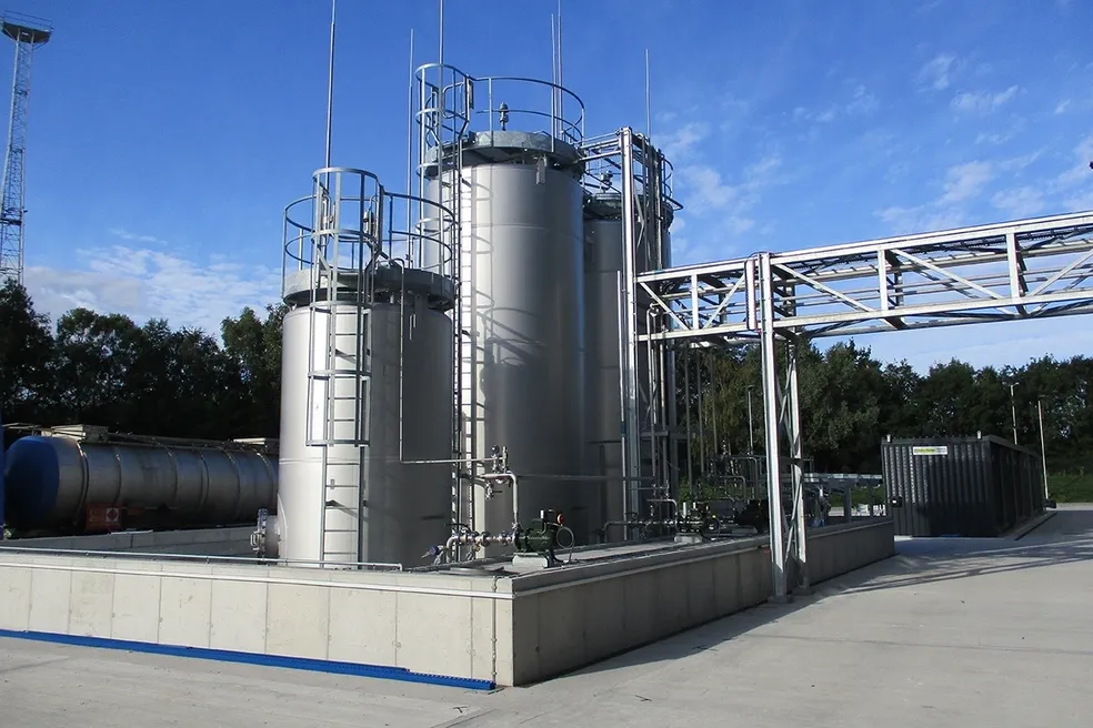 Industrial process vessels, pipework and access platforms